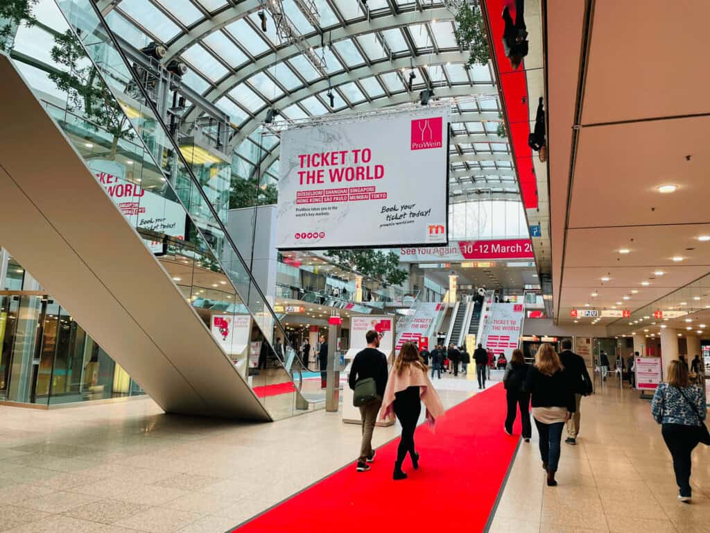entrée du salon Prowein et WIne Paris